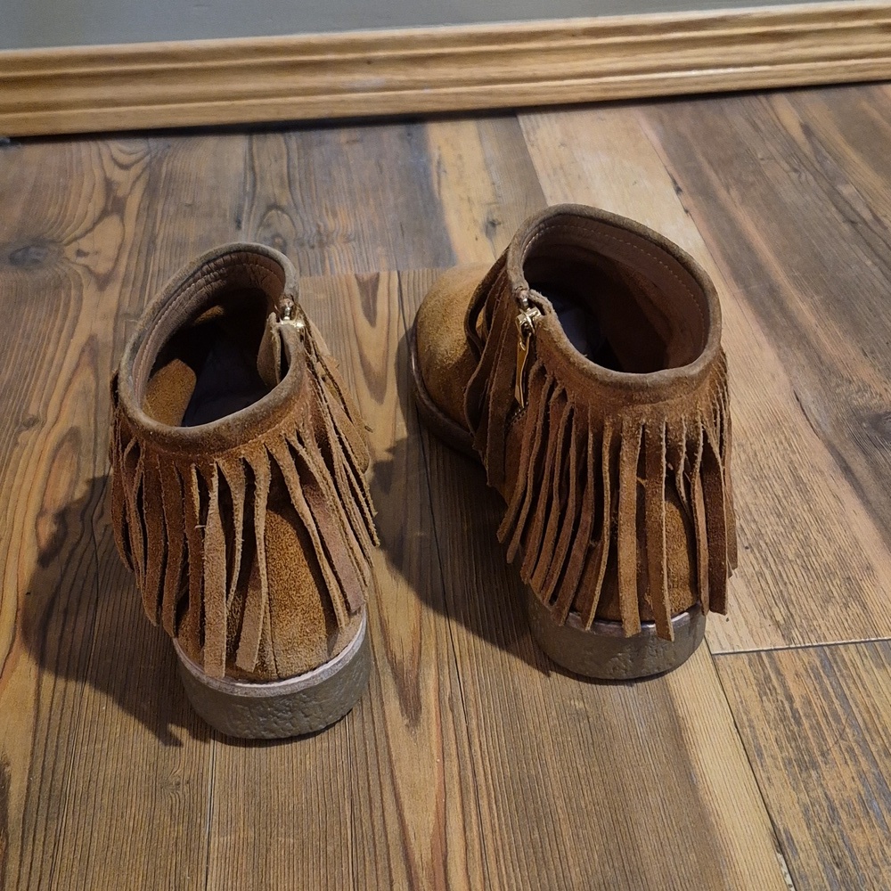 KATE SPADE 'Betsie' Suede Flat Boho Fringe Ankle Boots, Size 8.5M - Picture 3 of 16